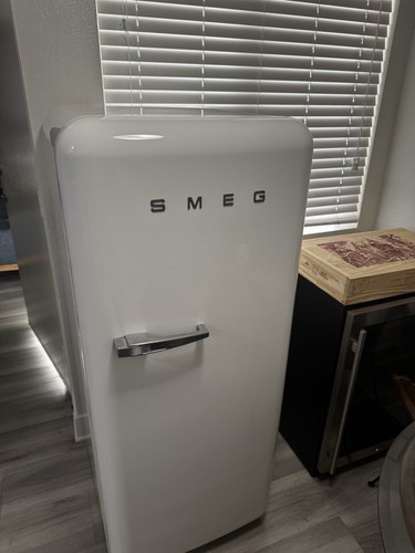 Rare right handed smeg - right, 28